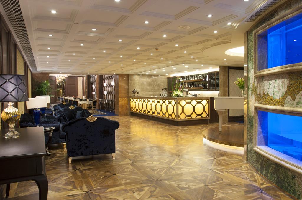New Orient Landmark Hotel Macao Exteriér fotografie The lounge at the airport