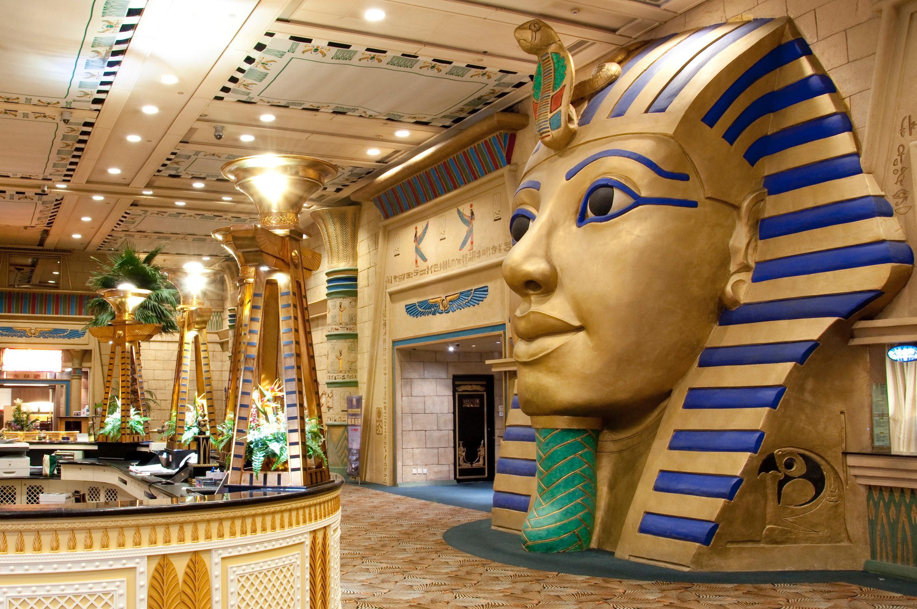 New Orient Landmark Hotel Macao Exteriér fotografie The Luxor Hotel
