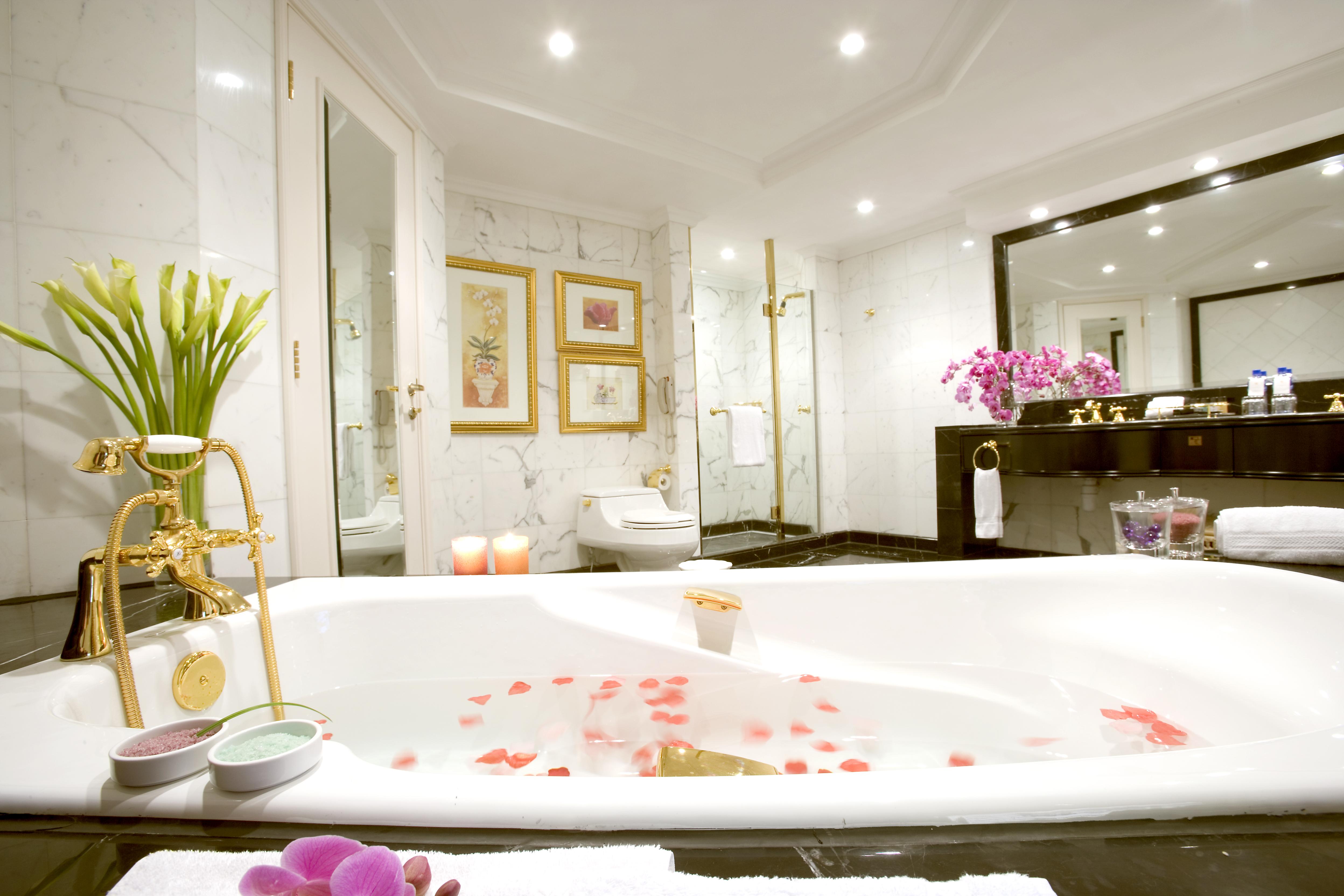 New Orient Landmark Hotel Macao Exteriér fotografie A bathroom